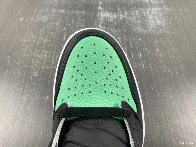 1st Kicks 1 High Air DZ5485-130 Jordan Green OG Glow 0630